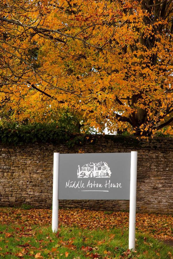 Middle Aston House Bed & Breakfast エクステリア 写真